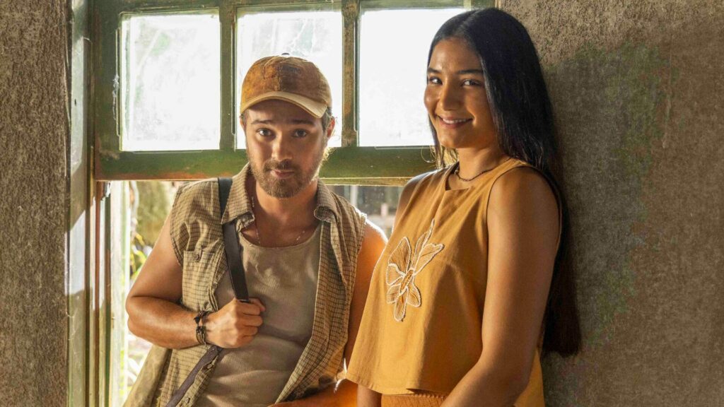 Benvinda (Dandara Queiroz) e Elias Crisóstomo (André Luiz Frambach)