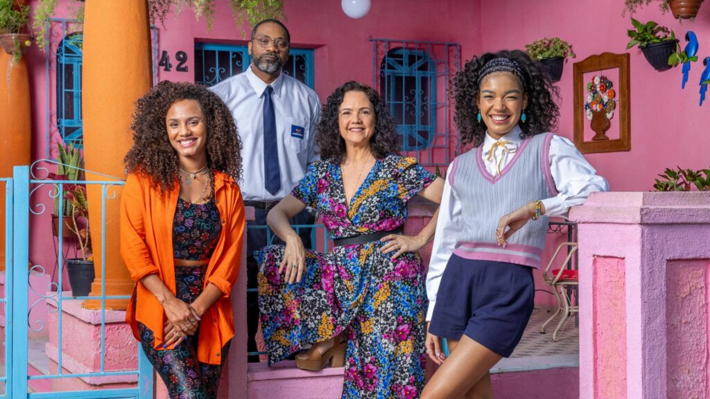 Madalena (Jéssica Ellen), Lindomar (Mv Bill), Doralice (Tereza Seiblitz) e Tati (Bia Santana) em Volta Por Cima