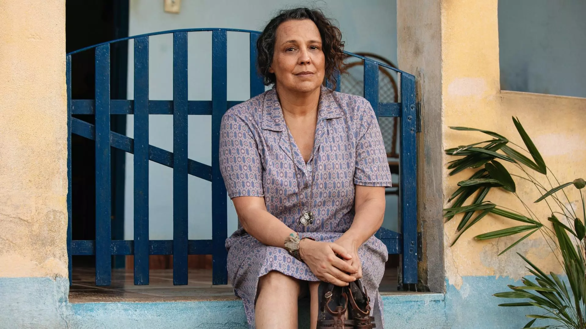 Moema (Ana Beatriz Nogueira) em Mania de Você