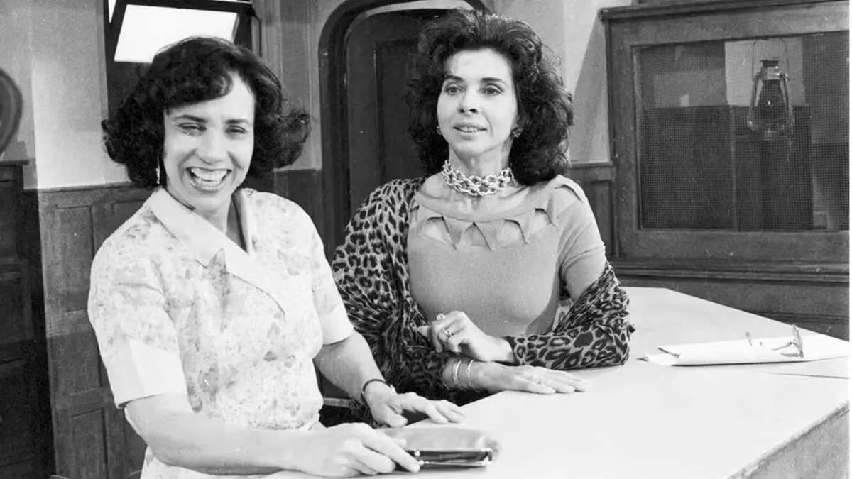 Arlete Salles e Betty Faria como Carmosina e Tieta