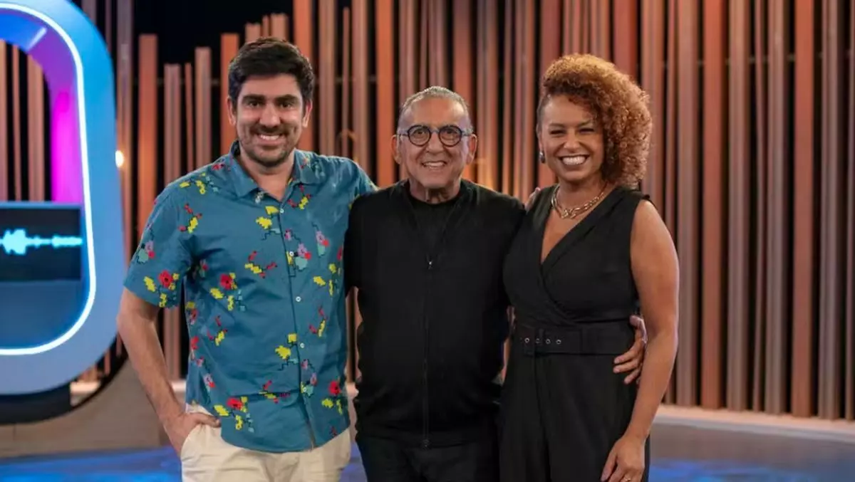 Marcelo Adnet, Galvão Bueno e Karine Alves no programa Craque da Voz