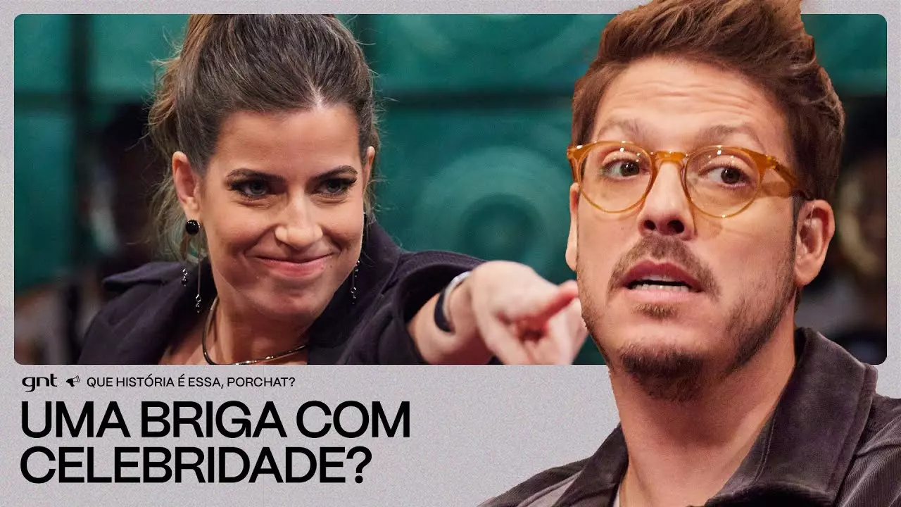 Maria Bopp aponta com um sorriso enquanto Fábio Porchat observa surpreso, no programa