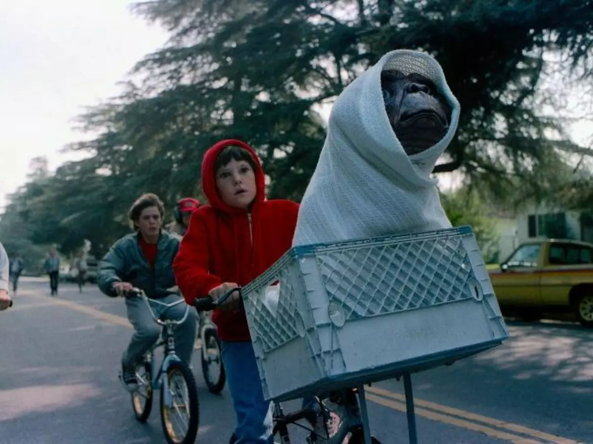 Cena de E.T. – O Extraterrestre (1982)