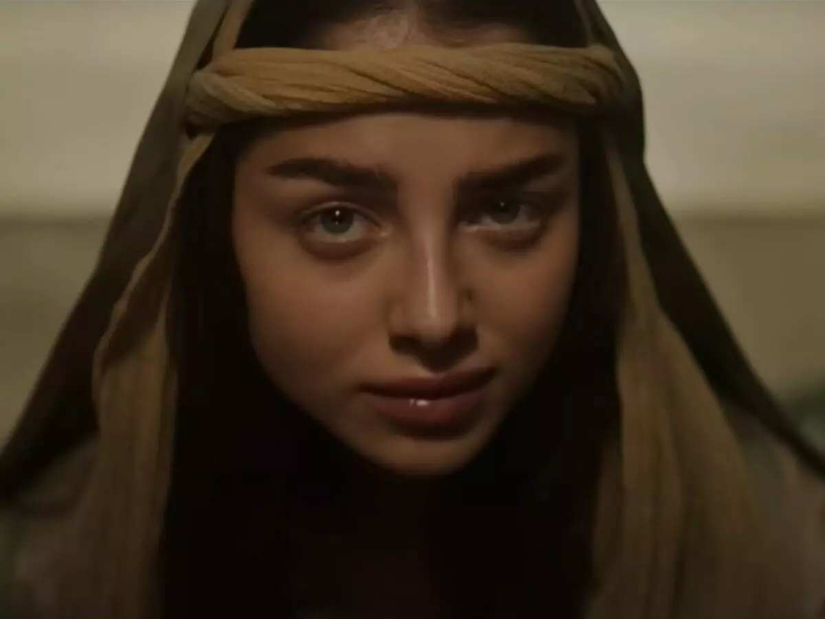 Noa Cohen no papel de Virgem Maria