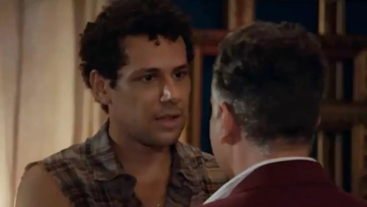 Chico (Amaury Lorenzo) e Gigi (Rodrigo Fagundes) em Volta por Cima