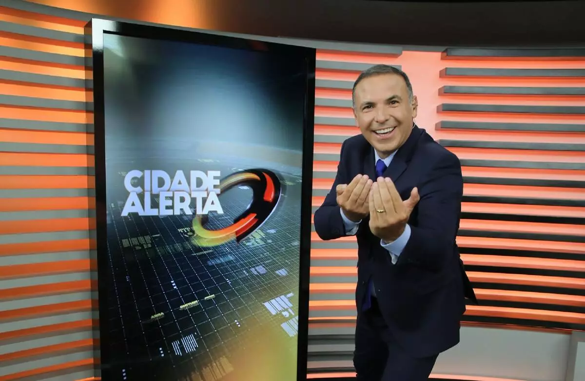 Reinaldo Gottino apresenta o Cidade Alerta