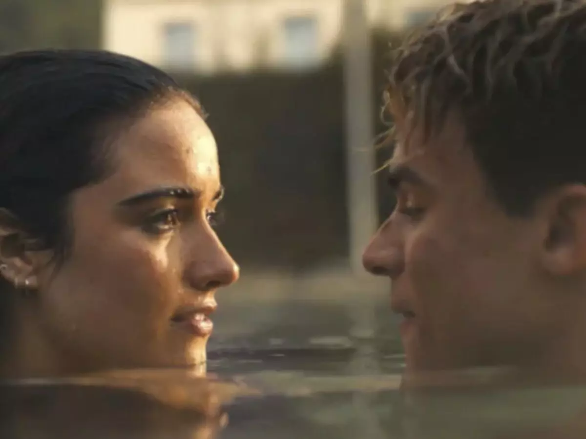Versão britânica de “Minha Culpa“ chega ao streaming