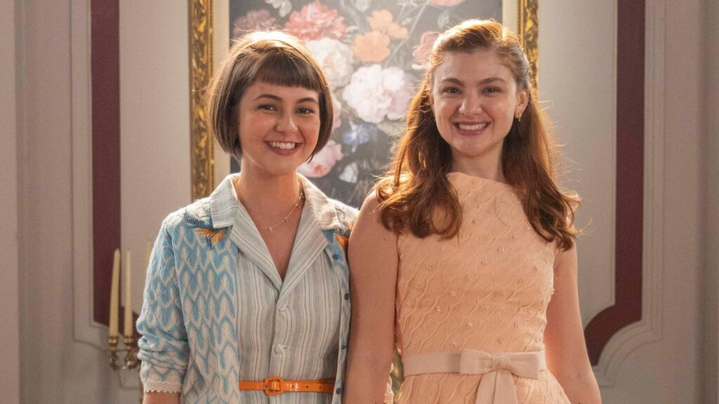 Celeste (Débora Ozório) e Eugênia (Klara Castanho)