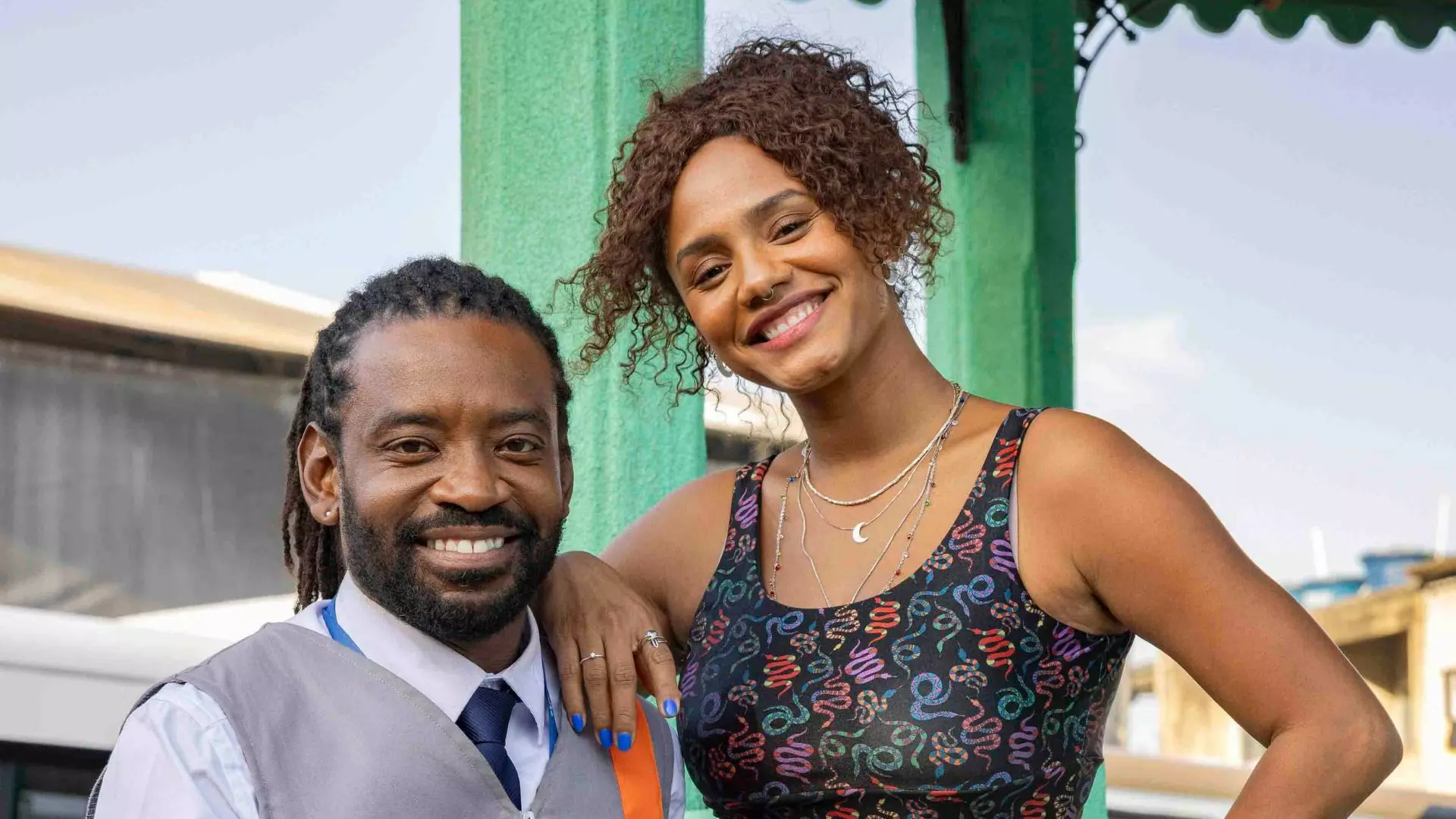 Fabrício Boliveira e Jessica Ellen em Jão e Madá em Volta por Cima