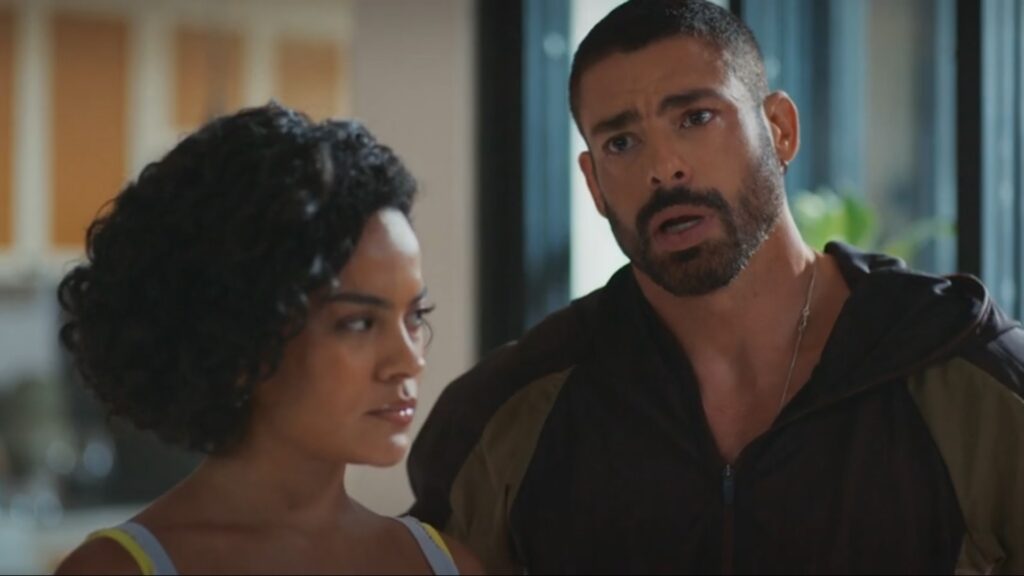 Maria de Fátima (Bella Campos) e César (Cauã Reymond) de Vale Tudo