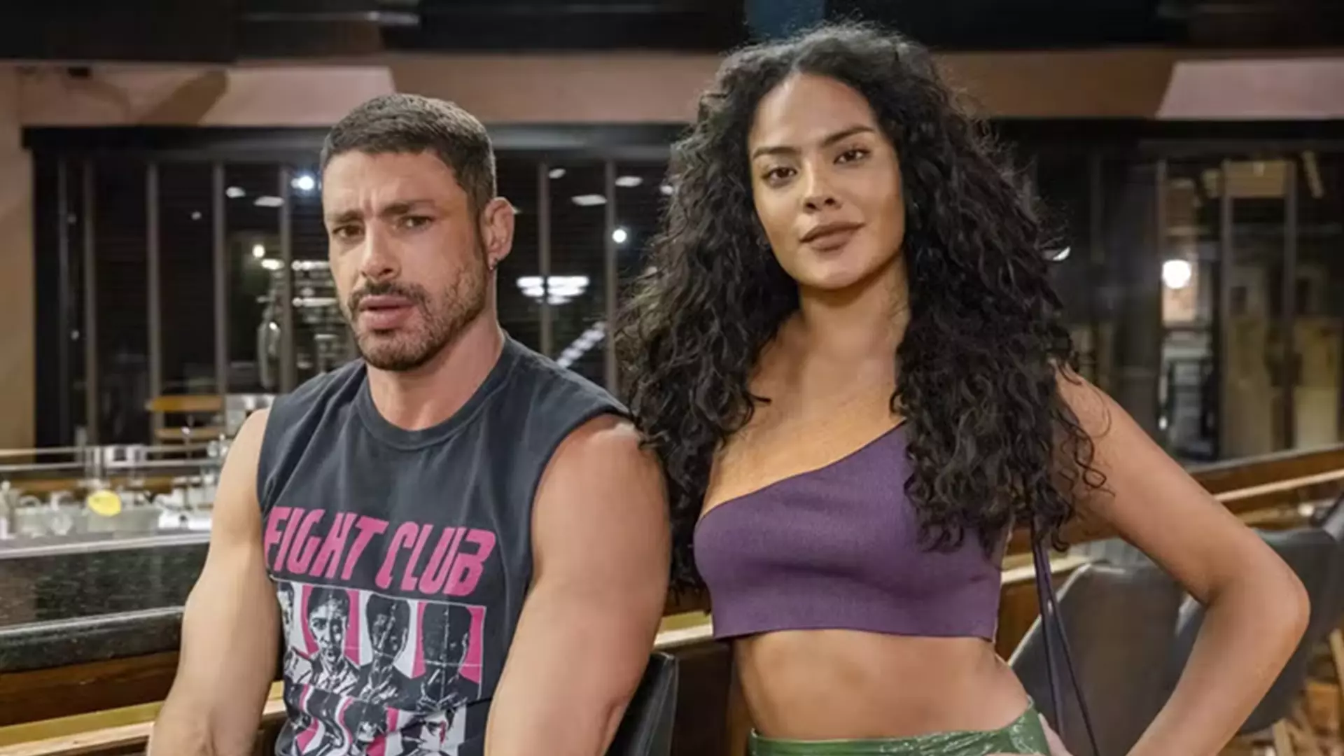 Vale Tudo: César (Cauâ Reymond) e Maria de Fátima (Bella Campos)