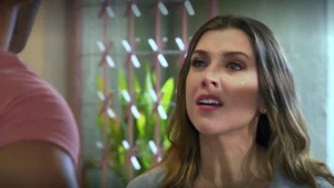 Lorena (Yelena Maciel) em Coração Traído, novela da RCTV