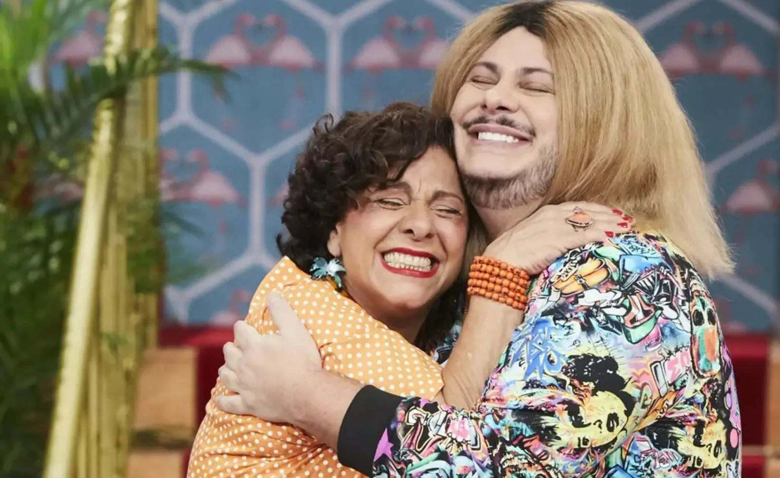 Dona Jo (Catarina Abdalla) e Ferdinando (Marcus Majella) no 'Vai Que Cola'