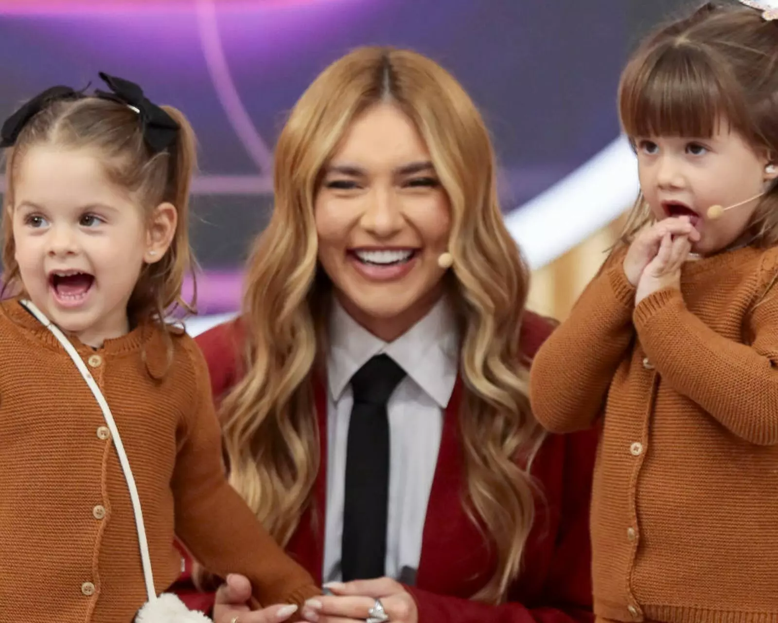 Virginia Fonseca traz seus filhos Maria Alice, Maria Flor e José Leonardo