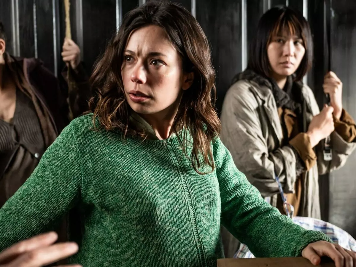 Destinos à Deriva emociona como um thriller de sobrevivência intenso na Netflix