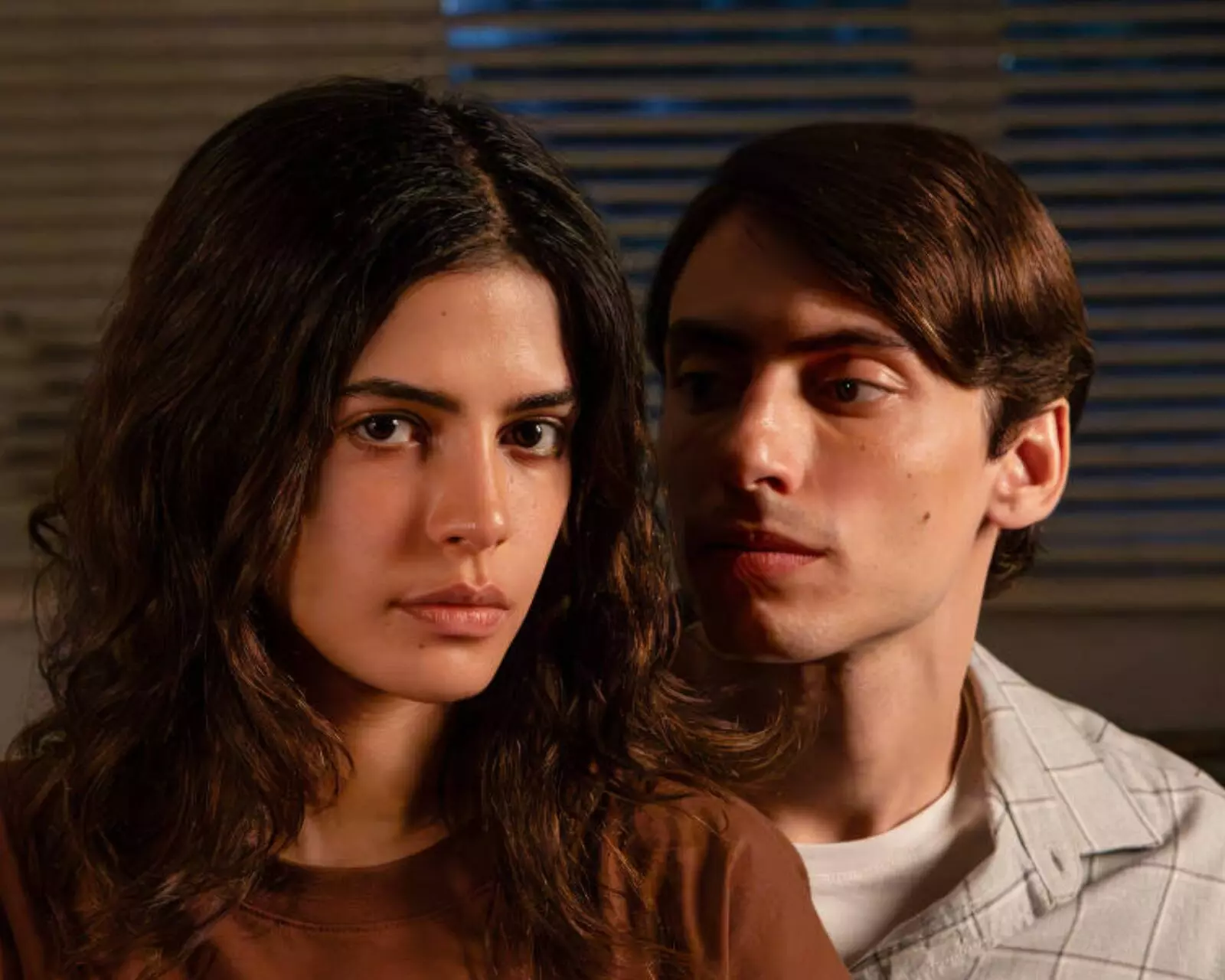 Julia Dalavia e Jaffar Bambirra em 'Dias Perfeitos' nova série do Globoplay