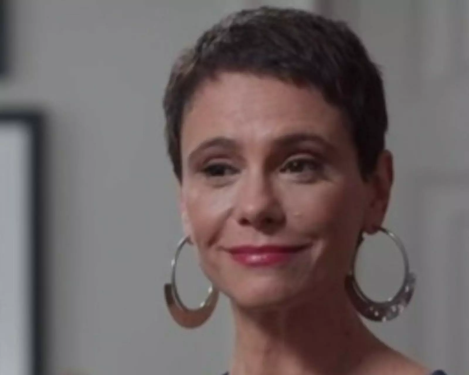 Malu Galli como a tia Celina em Vale Tudo