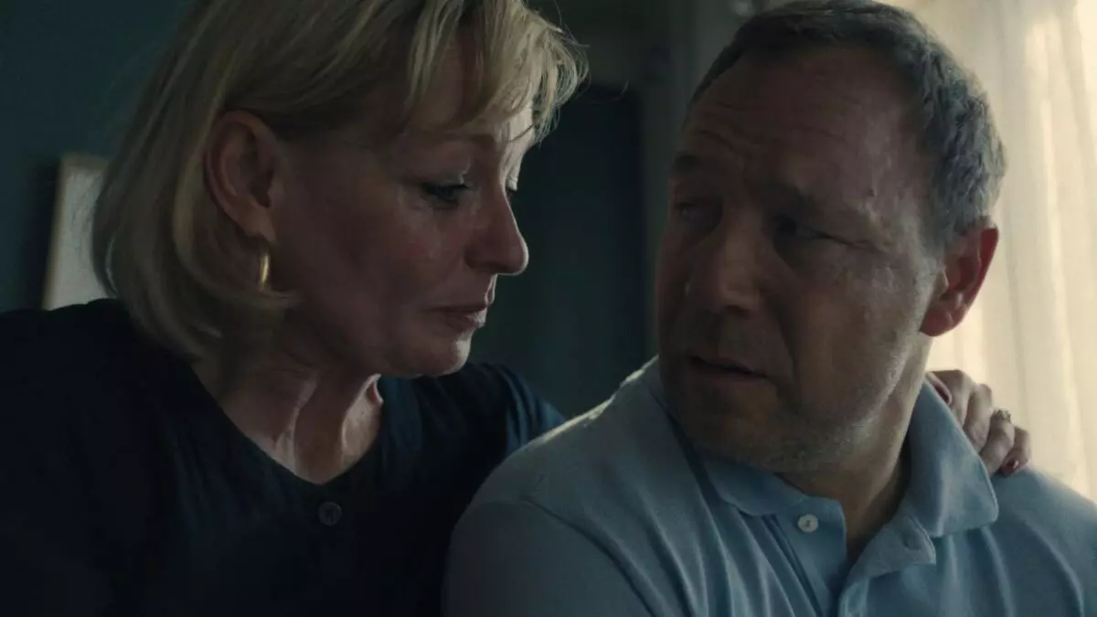 Cena da série Adolescência, uma das favoritas ao Emmy 2025