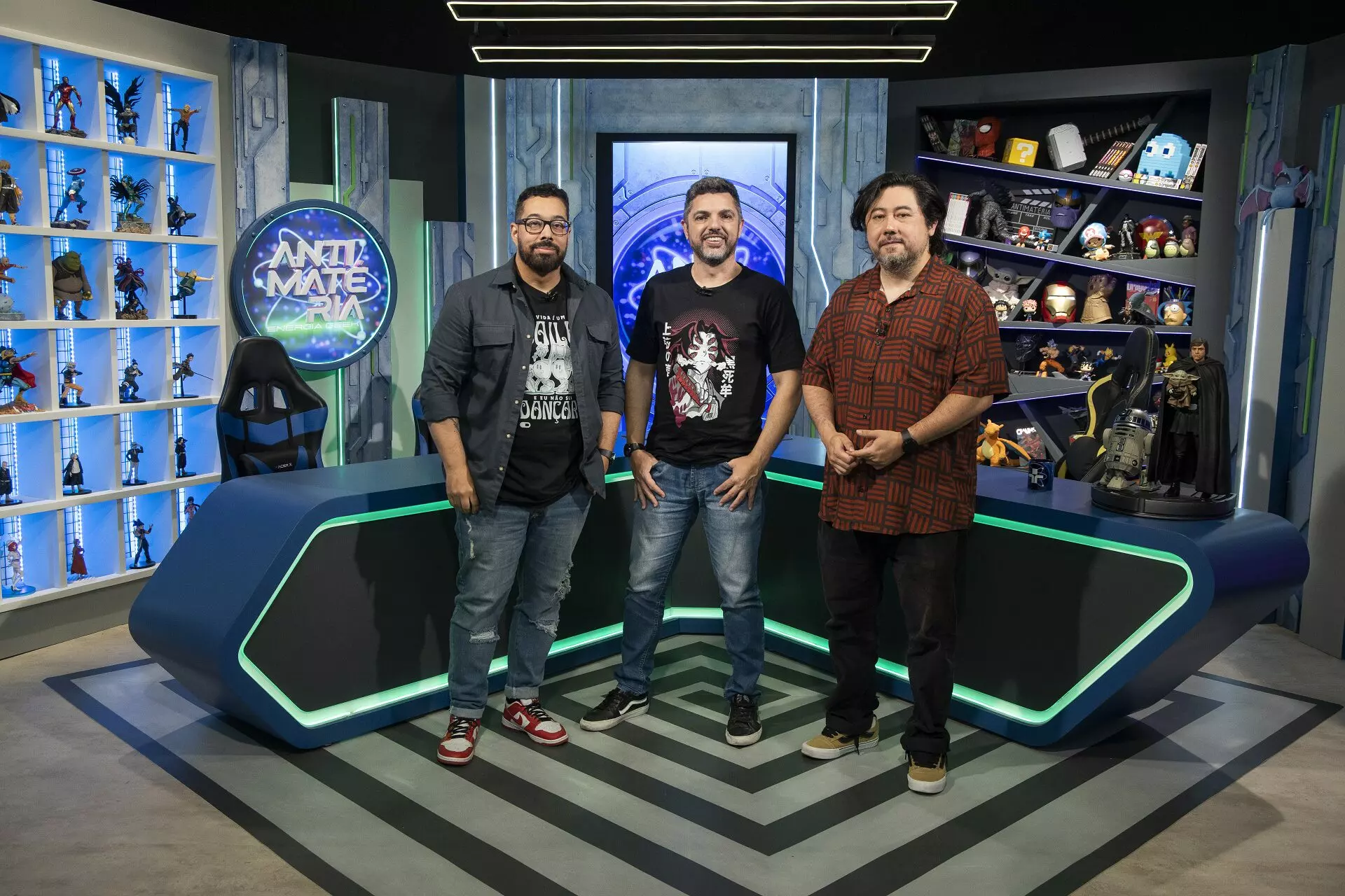 Clayton Ferreira, Anderson Abraços e Jeff Kayo, apresentadores do Antimatéria