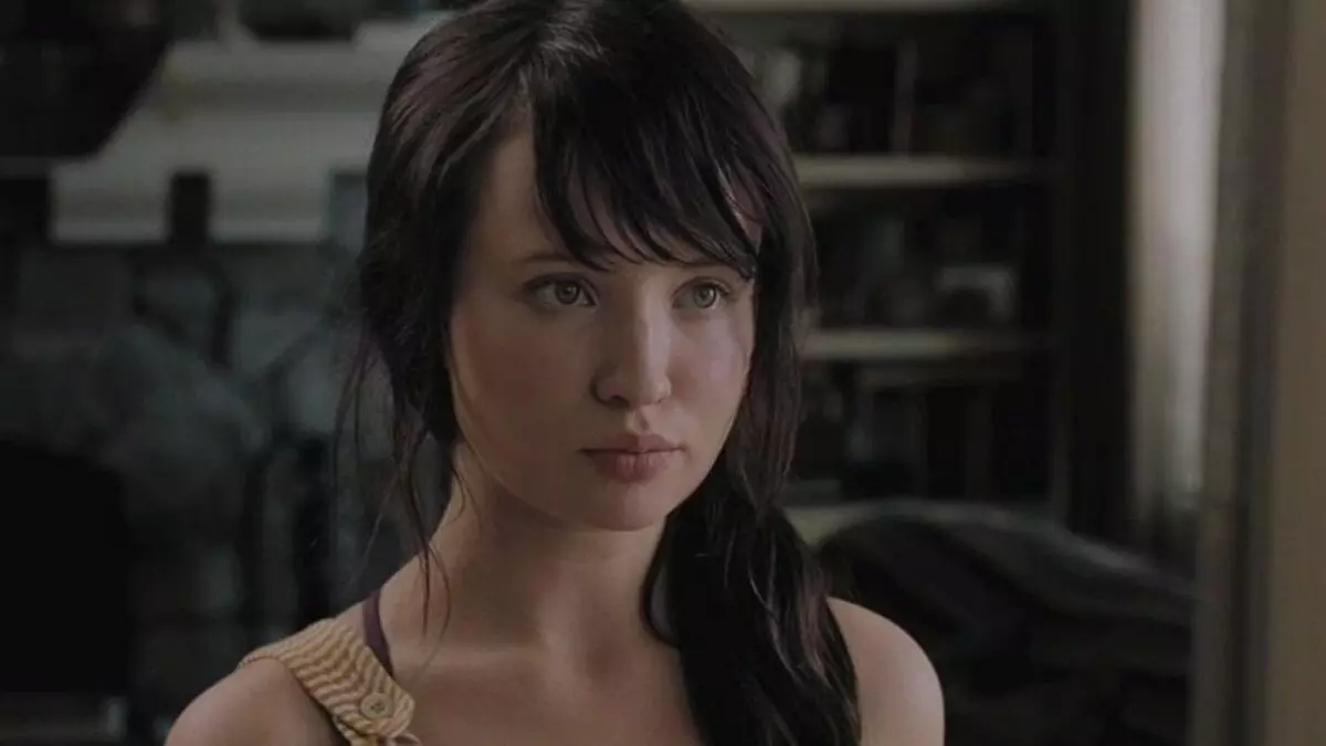 Emily Browning será protagonista do reboot de Prison Break