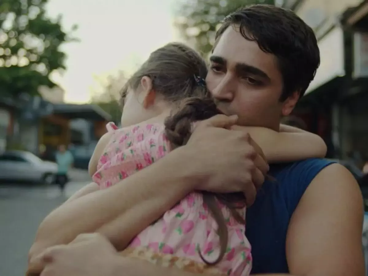 Filme turco da Netflix estreia com trama de culpa, redenção e vínculos familiares profundos