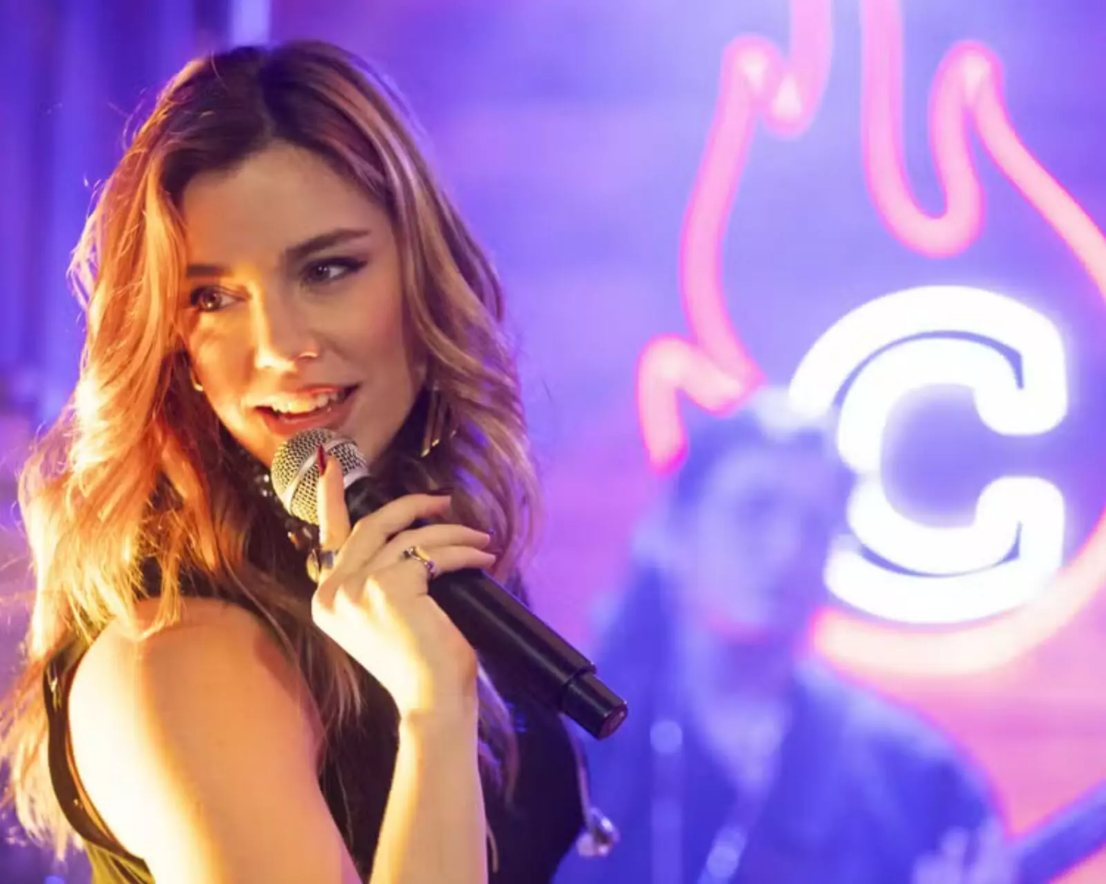 Raíssa (Alice Wegmann) na terceira temporada de Rensga Hits!