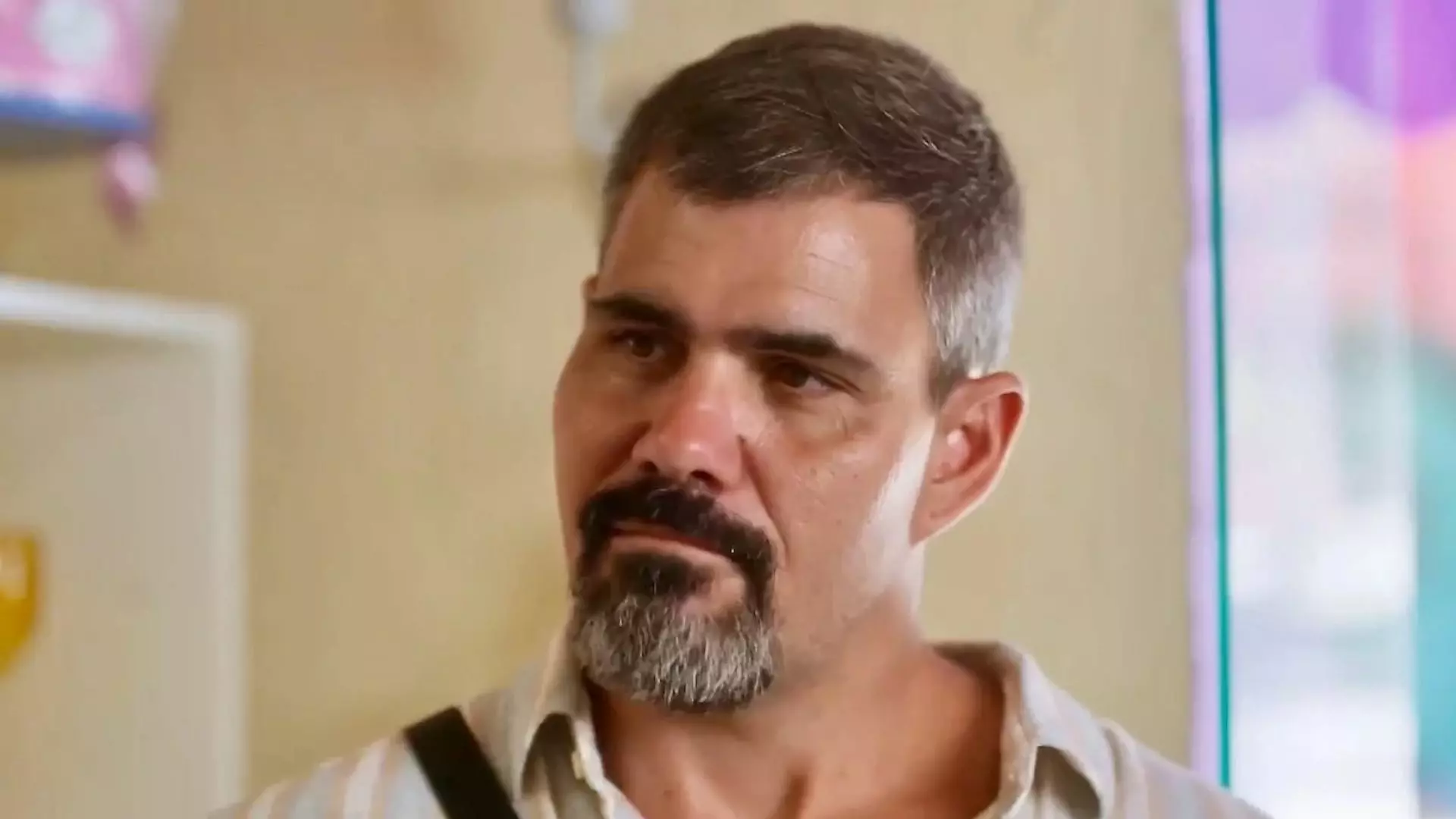 Juliano Cazarré é Jorginho em Três Graças, novela das 9