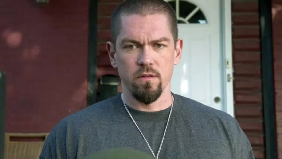 Steve Howey