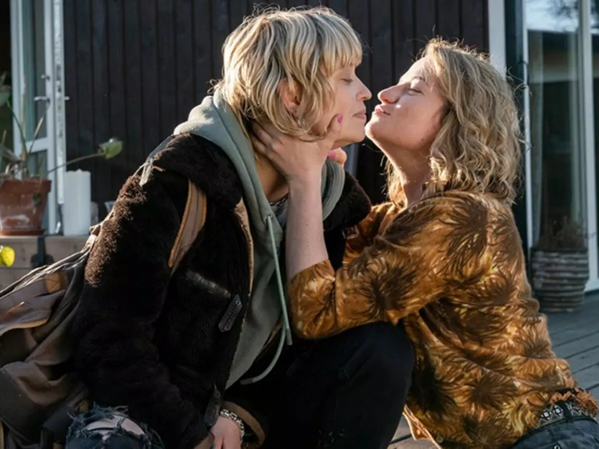 Tudo por Jojo na Netflix aborda amizade, ciúme e amadurecimento em Berlim
