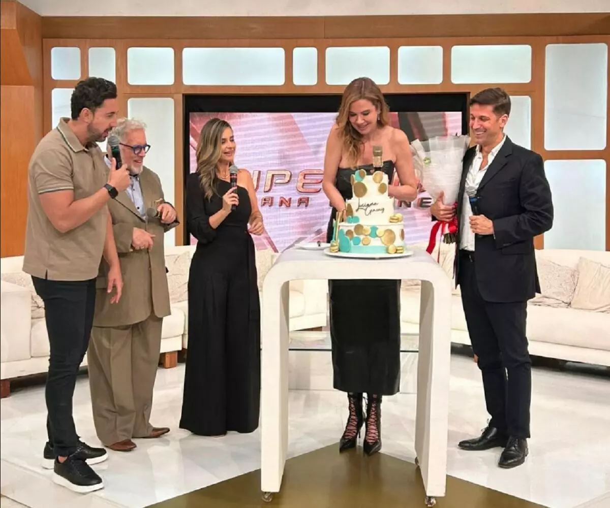 Thiago Rocha, Leão Lobo, Simone Garuti, Luciana Gimenez e Marco Antônio Gimenez no SuperPop