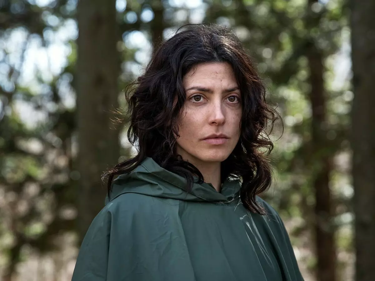 O Vazio do Domingo na Netflix: Drama Espanhol Expõe Conflito Entre Mãe e Filha em Encontro Marcado por Silêncios