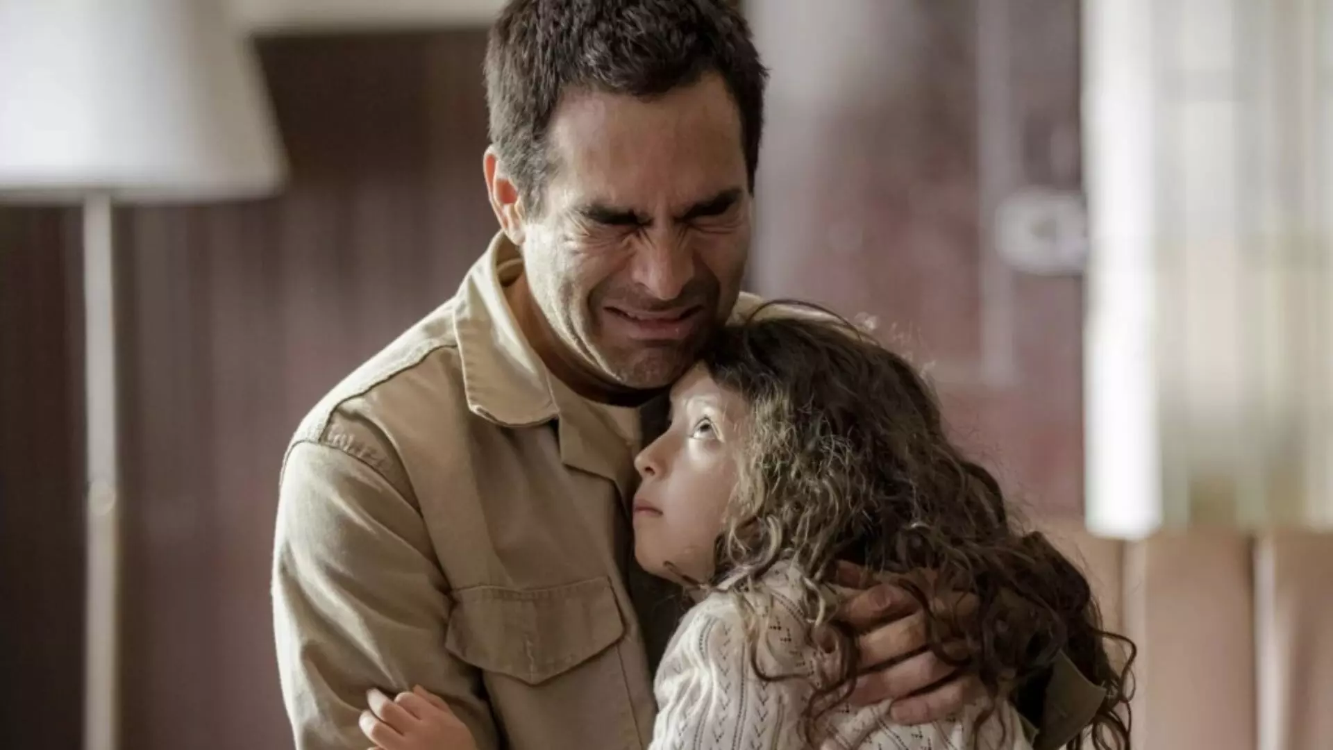 A Cela dos Milagres filme mexicano da Netflix mostra a luta de um pai para provar sua inocência