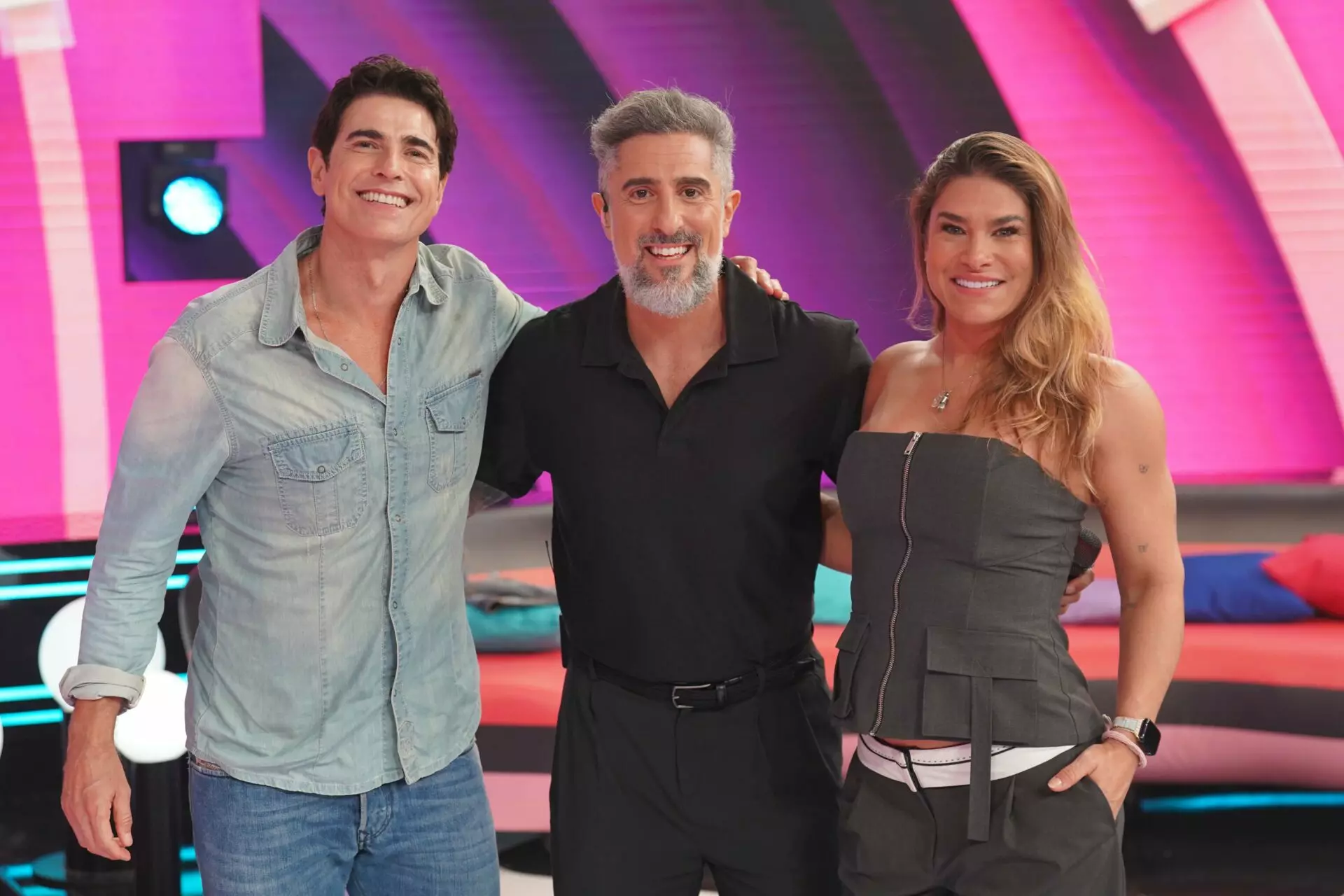 Reynaldo Gianecchini e Priscila Fantin jogam o TV Teca no Caldeirão com Mion