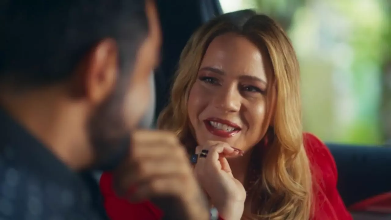 Zilá e Ronei se rendem ao romance em Coração Acelerado