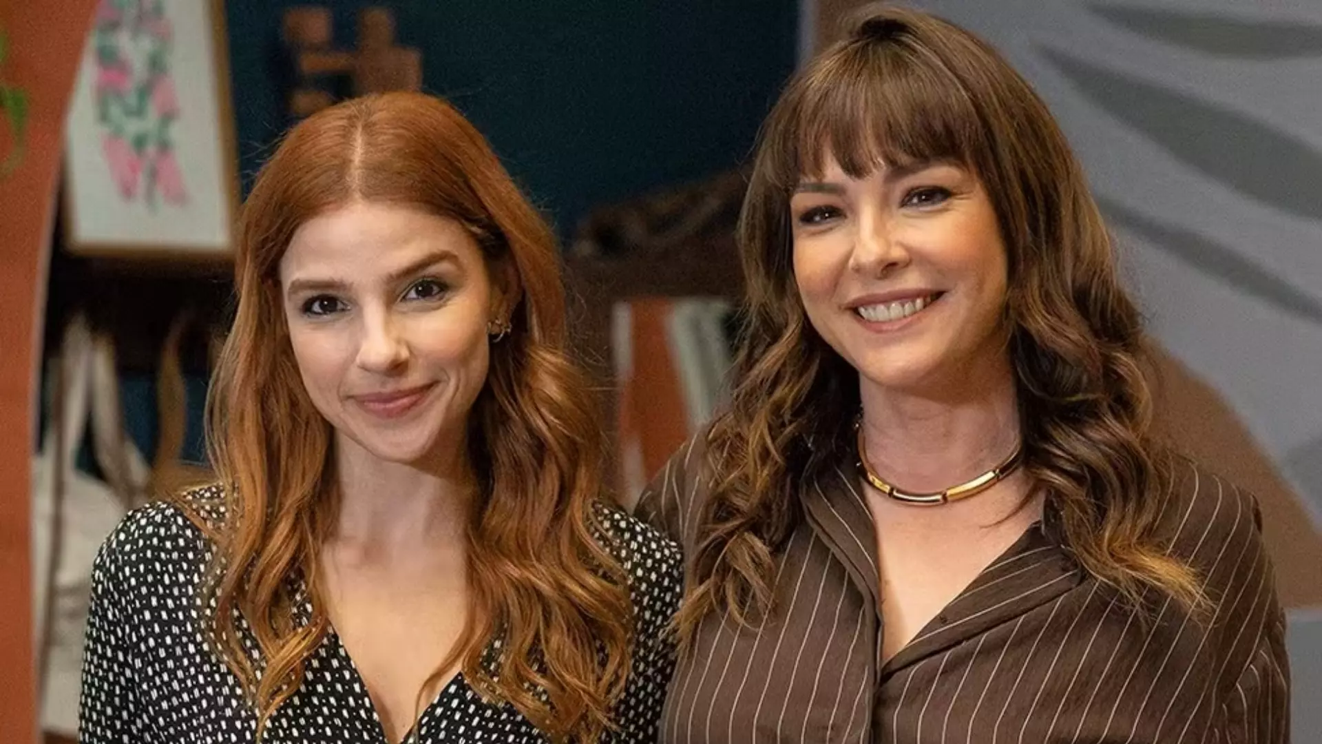 Regiane Alves como Violeta
