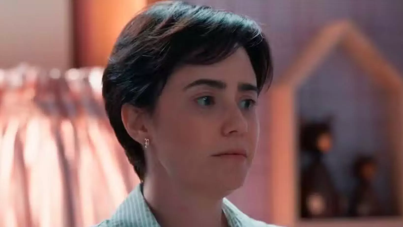 Samira (Fernanda Vasconcellos) em Três Graças