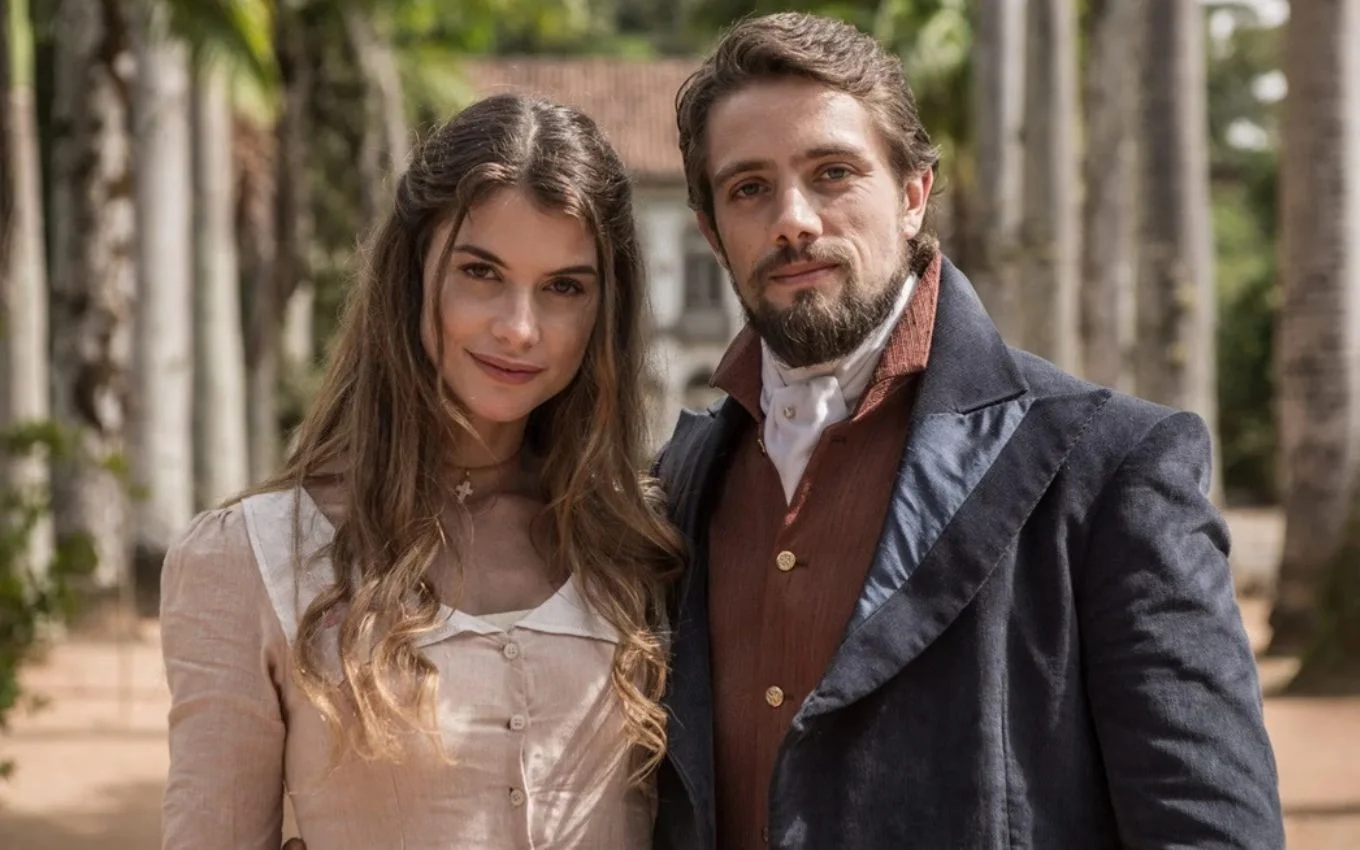 Alinne Moraes e Rafael Cardoso