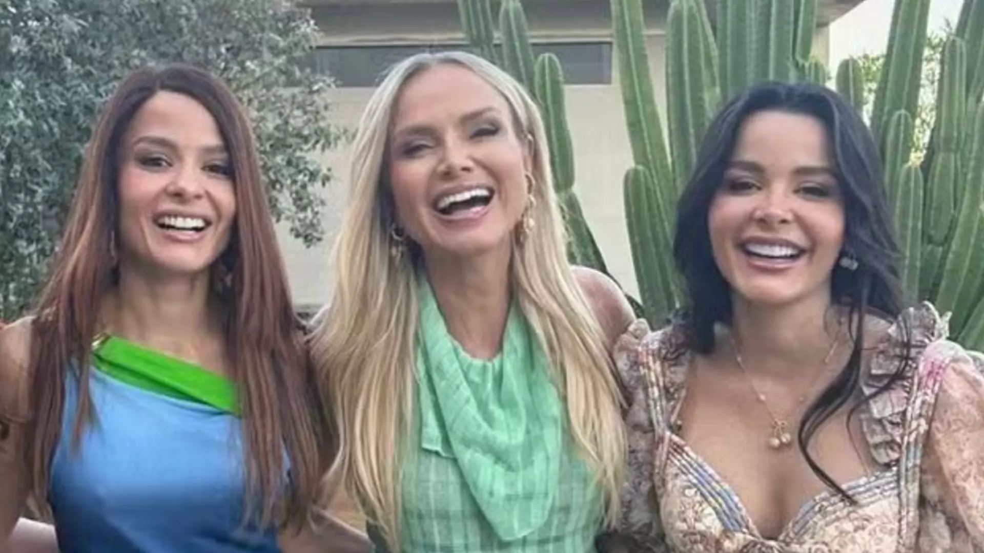 Eliana com a dupla Maiara e Maraisa