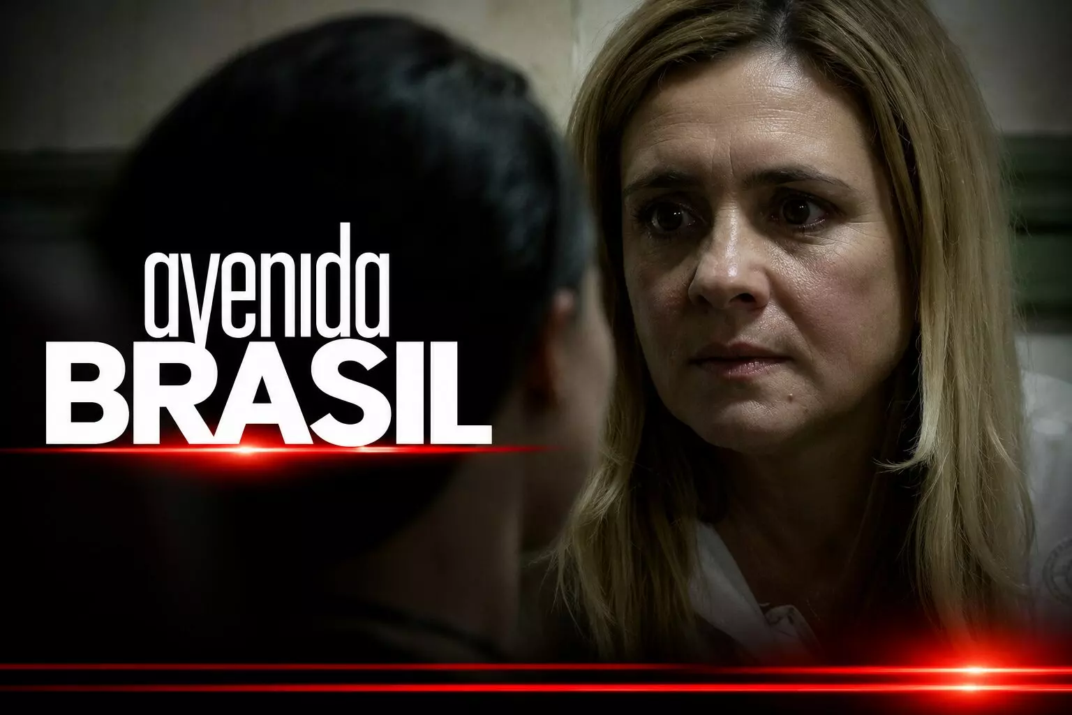 Carminha com a falsa Rita em Avenida Brasil