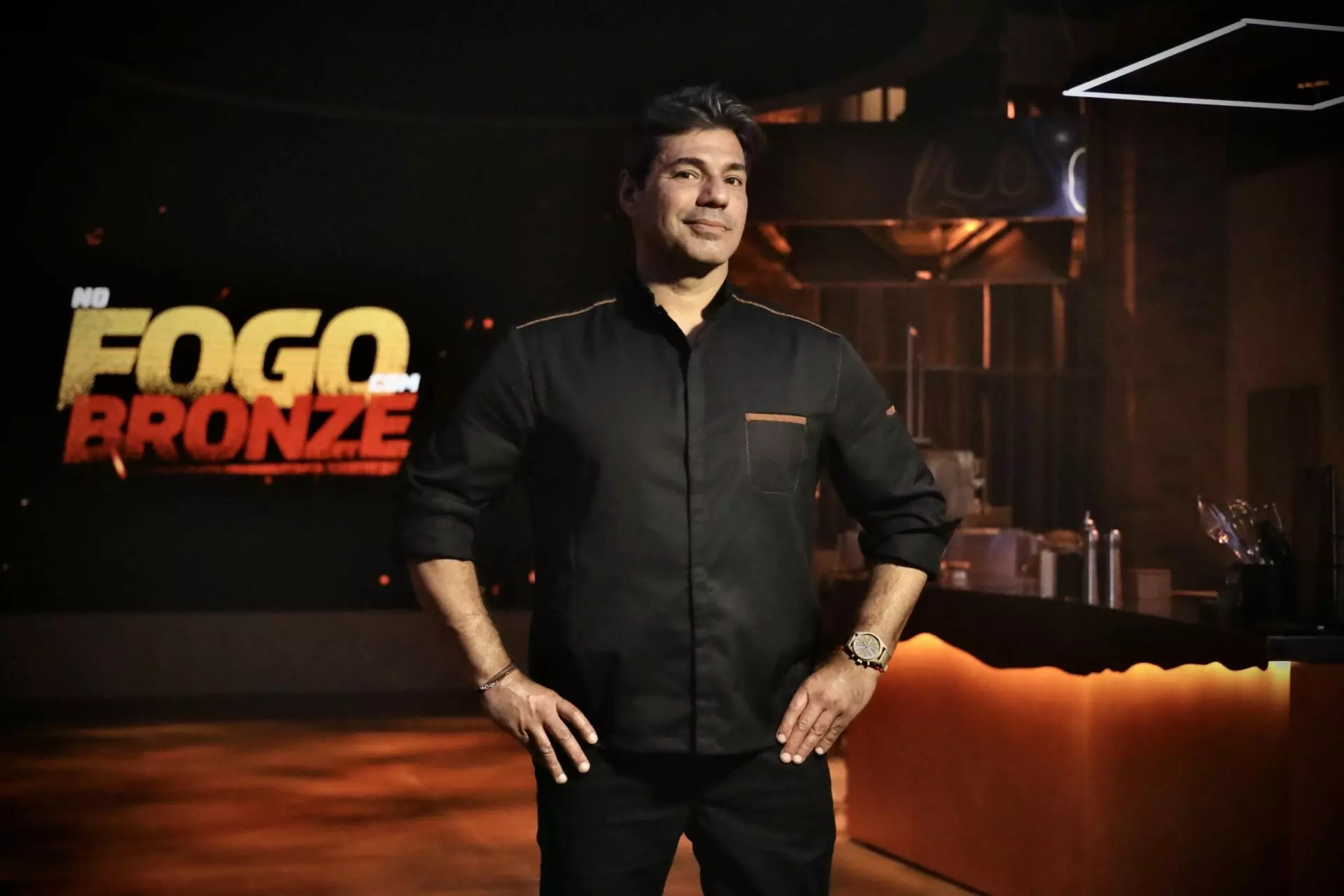 No Fogo com Bronze