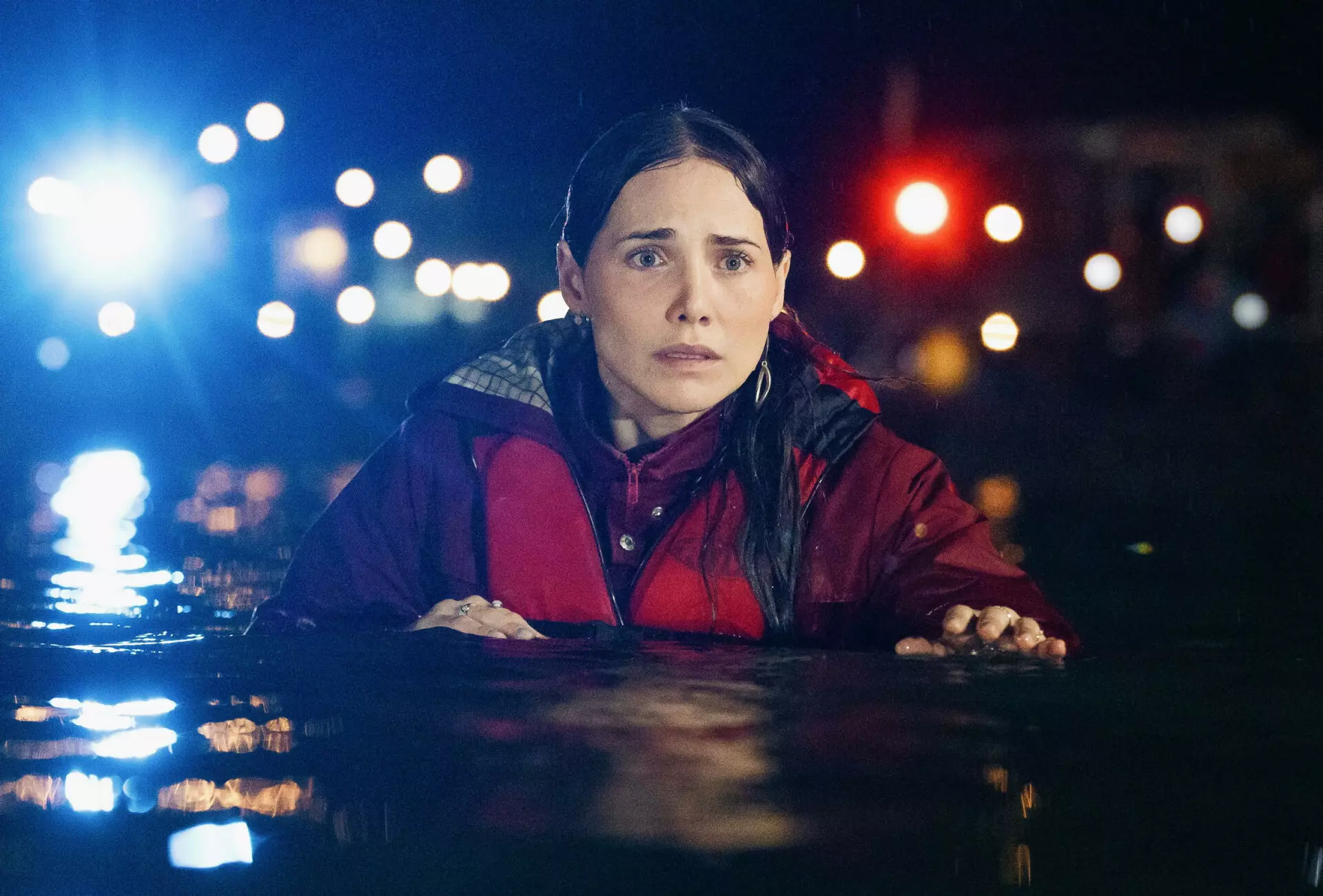 Adriana (Letícia Colin) em cena da estreia de Quem Ama Cuida
