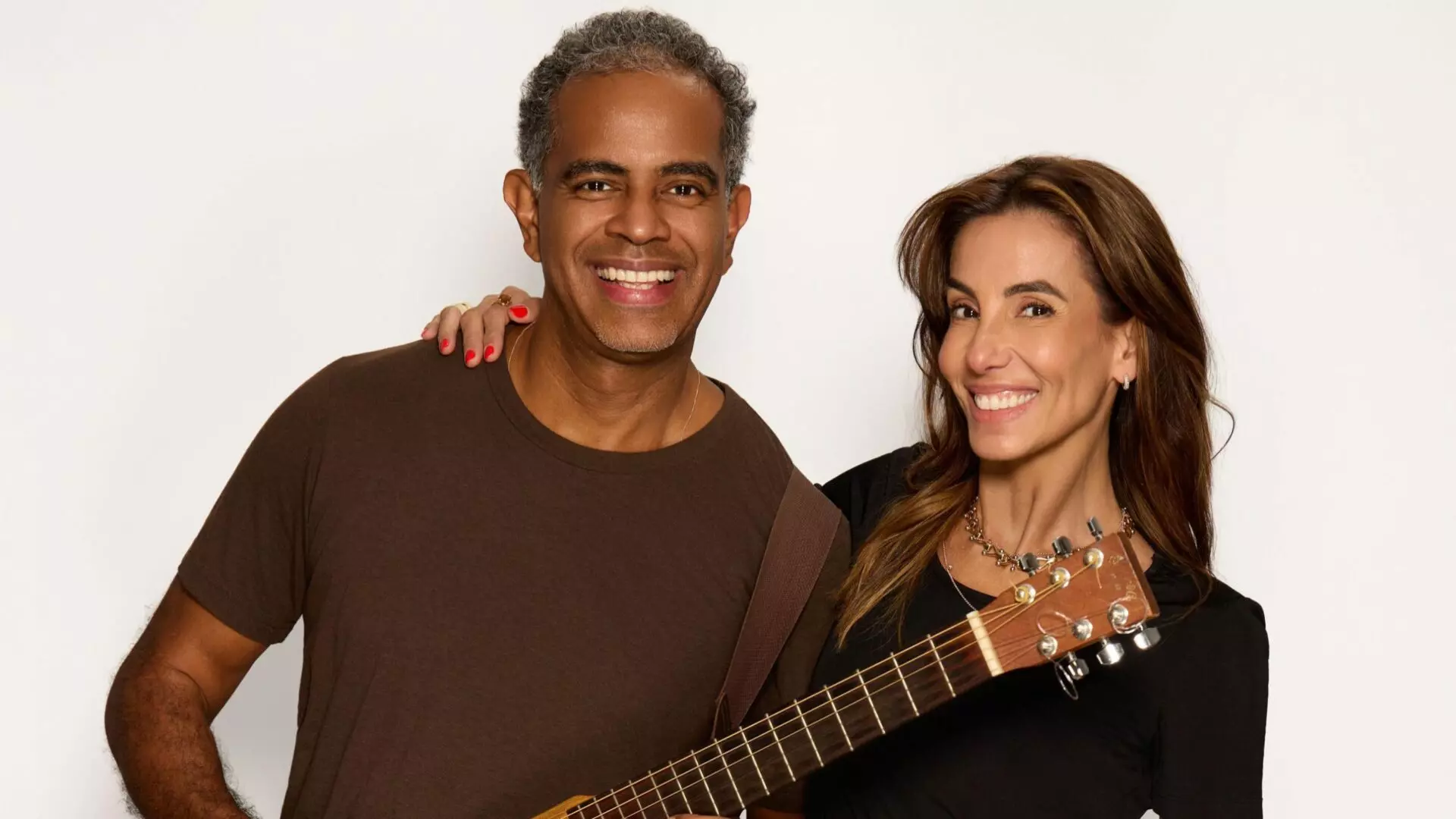 Jair Oliveira e Tania Khalill