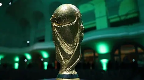 Copa do Mundo começa e já tem disputa entre Globo e CazéTV pelo Mundial de 2030