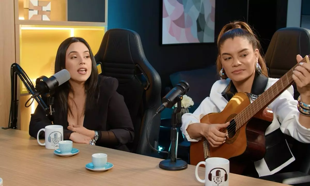 Dupla Day e Lara entrevistadas na TV Aparecida