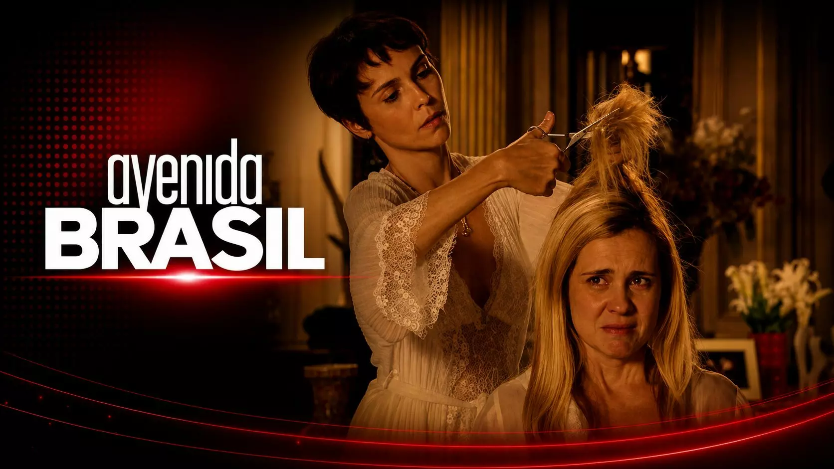 Nina corta o cabelo de Carminha