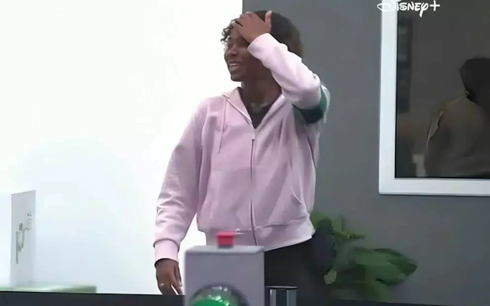 Mariana Bernardıno durante prova da Casa do Patrao; ela resistiu por mais tempo na disputa
