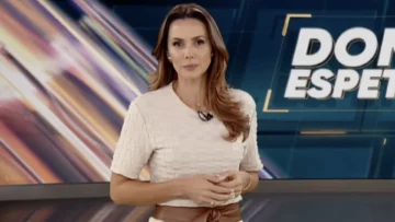 Manuela Queiroz no Domingo Espetacular