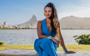 Sheron como Bela em Por Você