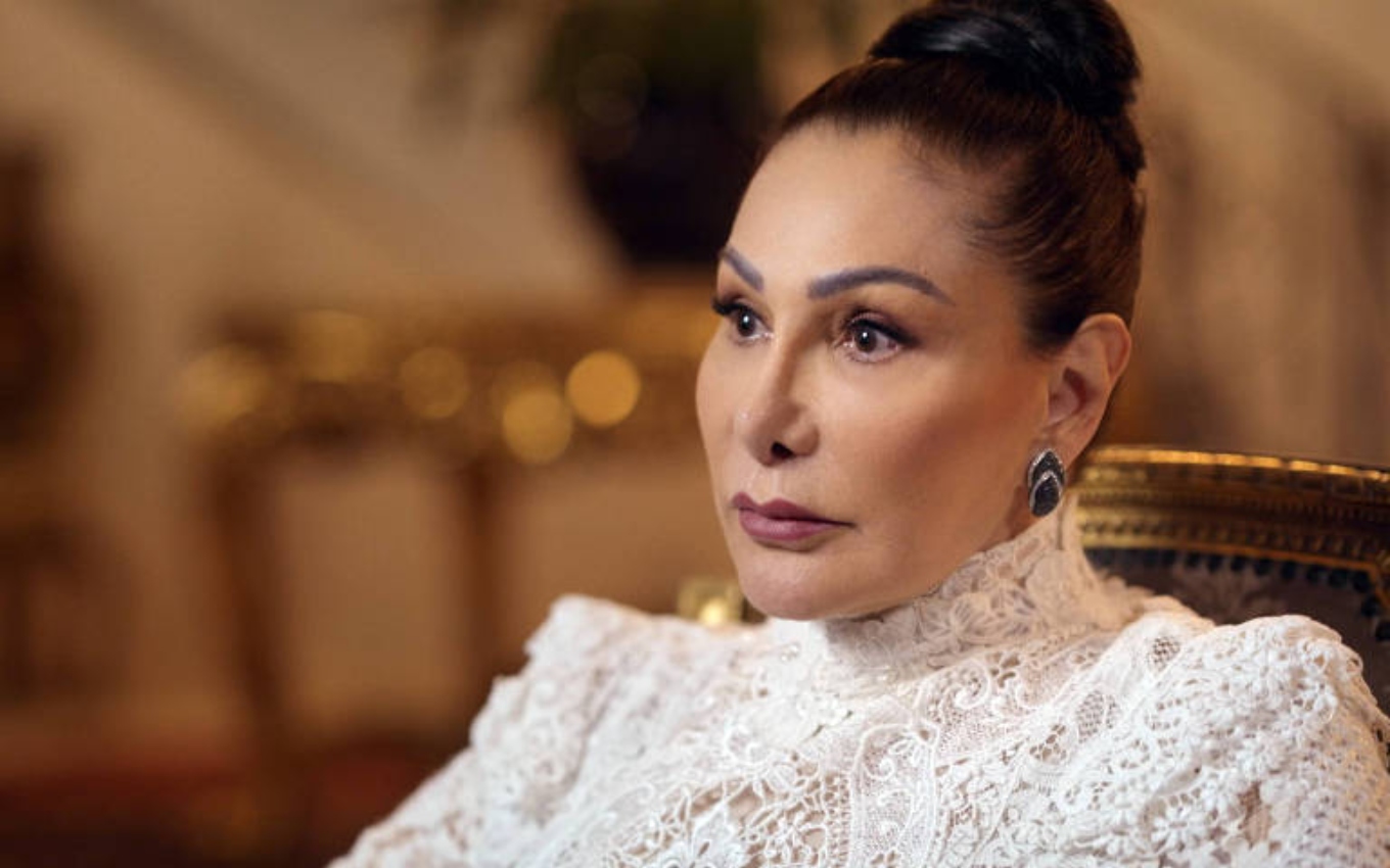 Suzuki é Sônia Aparecida Soares em O Testamento - O Segredo de Anita Harley