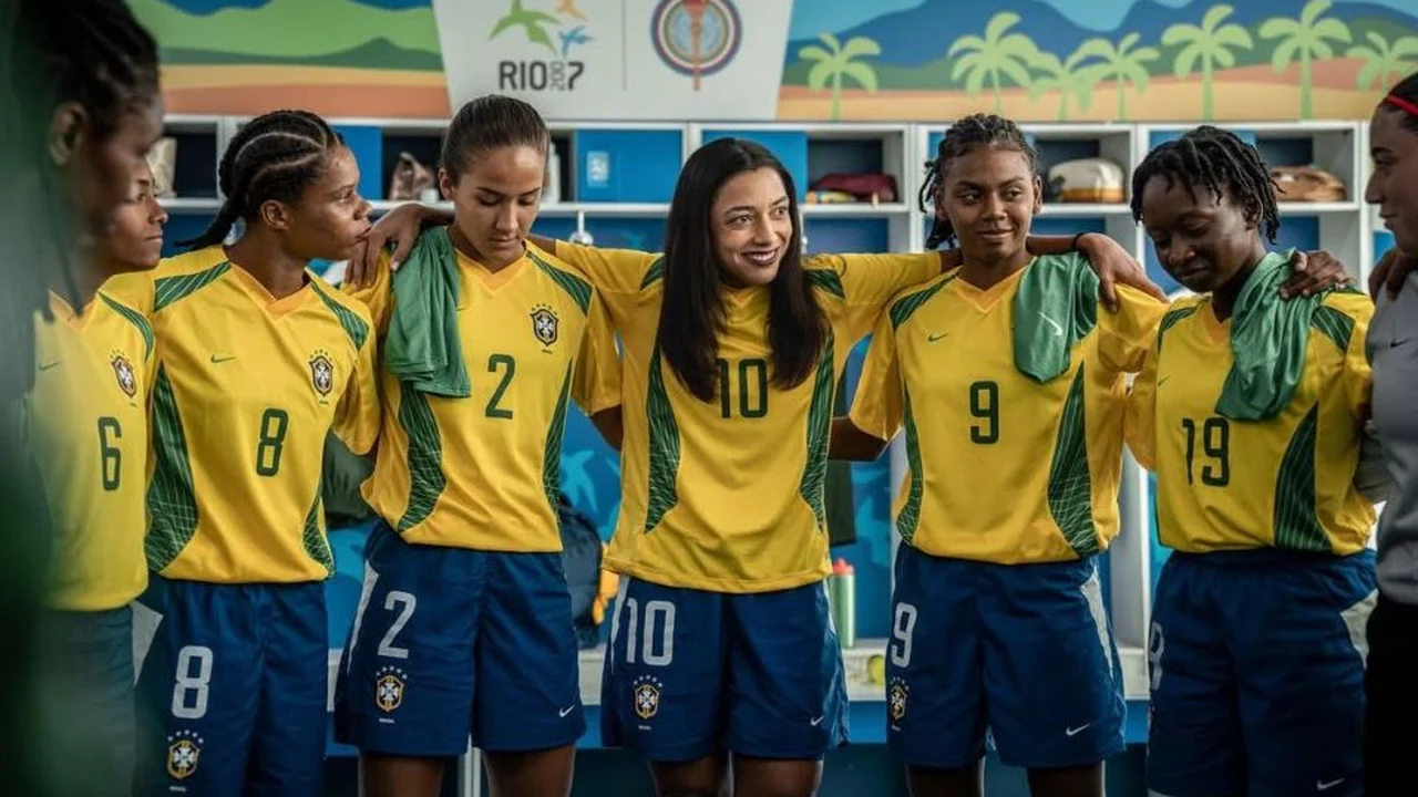 Alice Carvalho vive Marta no cinema